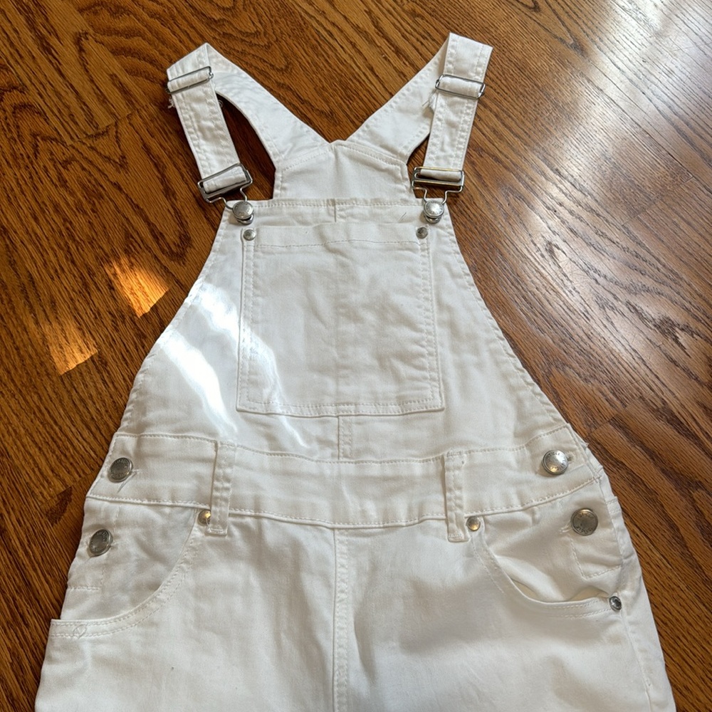 Vici Kodie Cotton Pocketed Denim Overalls